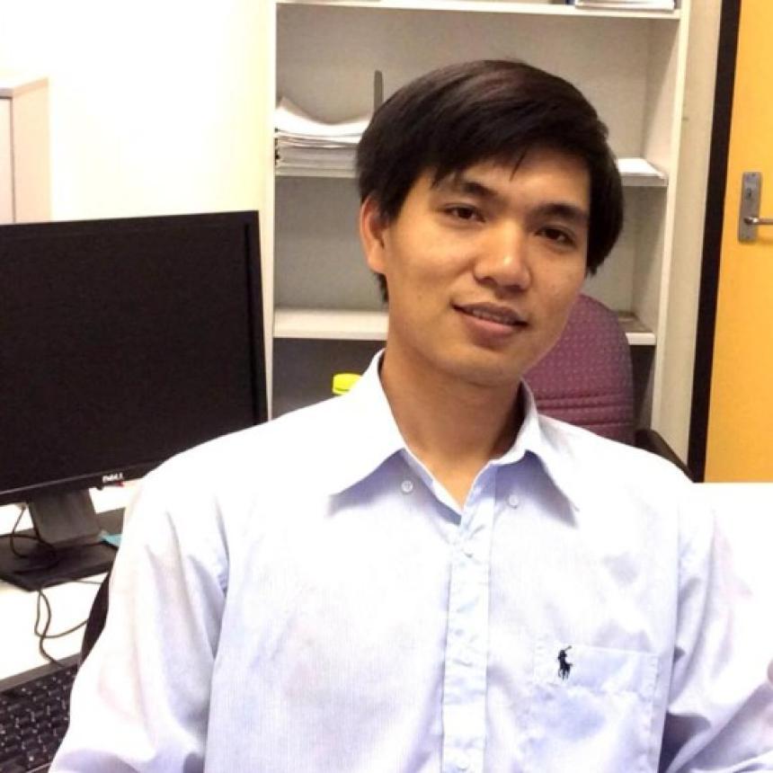 Dr Thuc Duy Le