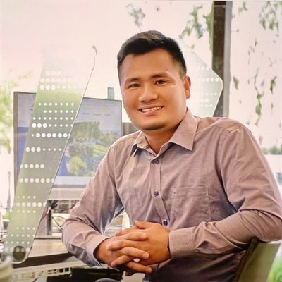 Portrait of Tuyen Vu